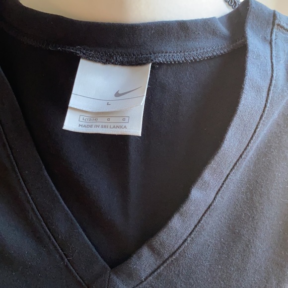 Nike stretch athletic shirt L - Picture 2 of 4